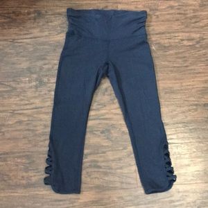 Leggings work out athletic athleisure cropped